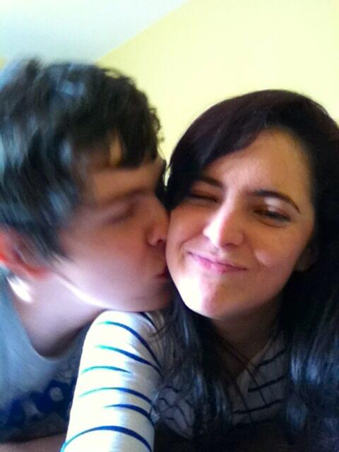 KateRyan22's tweet photo. #kisses!!! @Dmeaney92 http://t.co/014DKChJ1t