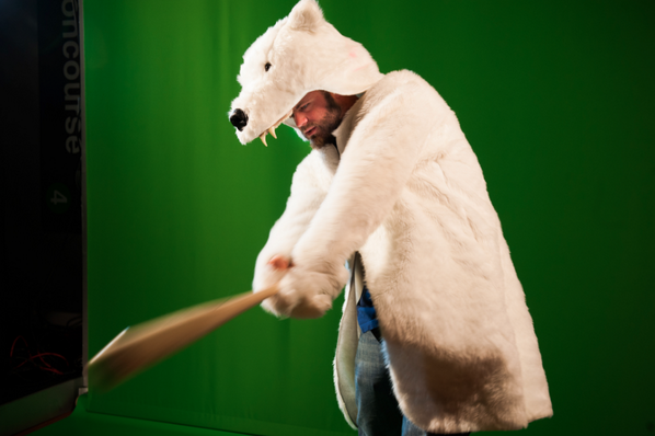 Cut4's tweet photo. Followers to RETWEET are eligible to win a baseball signed by @Braves slugger Evan Gattis. #ElOsoBlanco http://t.co/2PLX0DMBuY