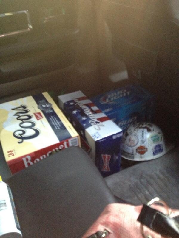 KatlinneW's tweet photo. Beer run ! http://t.co/At64kKBN6G