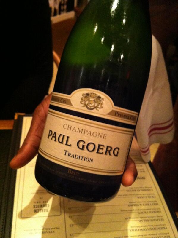 Always happy to rediscover <a href="/ChampagneGoerg/">Champagne PAUL GOERG</a> #uptowntsyle at <a href="/RoosterHarlem/">Red Rooster Harlem</a> Fine Fizz