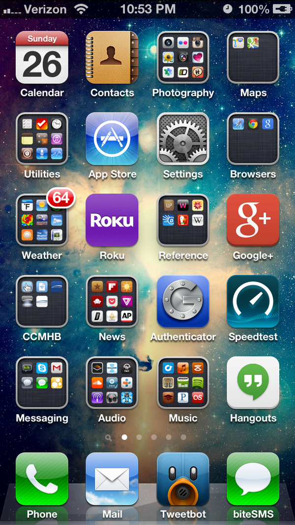benpike's tweet image. Here’s my iPhone lock screen for comparison. I think there’s a pattern #functionoverform