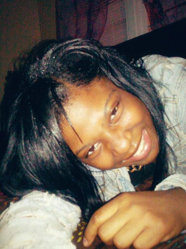 miracle_divine1's tweet photo. Being Silly LateNight (: http://t.co/zEscziJwlW
