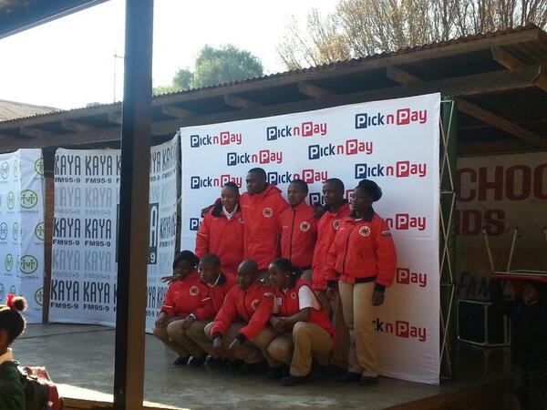 KayaON959's tweet photo. The City Year team is also here... #Mvelaphanda #KAYAFMWinterCampaign http://t.co/6IJNko1GOa