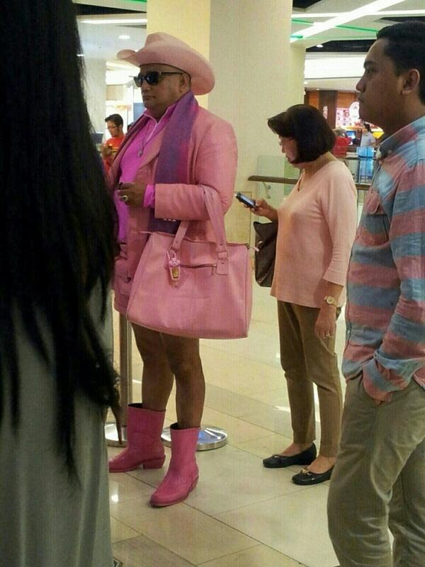 TEAM_FREDDY29's tweet photo. Ya ampun RT @Vynaddiction: makhluk Tuhan paling PINK. ini harus masuk muri! atau diawetkan dgn air keras. Demi Tu Han http://t.co/IGTNC2CmAZ