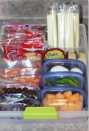 RealKidKitchen's tweet image. Make a HEALTHY snack drawer with your kids! It will show them good and ready food choices.