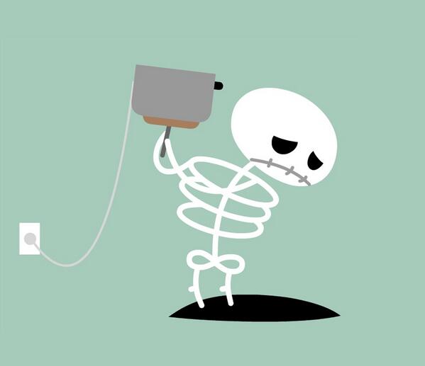 Tsatts33's tweet photo. I just got killed by a toaster: http://t.co/DnEmoaJcBa 😩 http://t.co/mFeBxLJS24