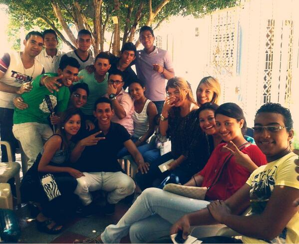 elTommyFrank's tweet image. #Prom2009