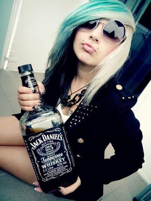 MotionlessMarie's tweet image. have a good time