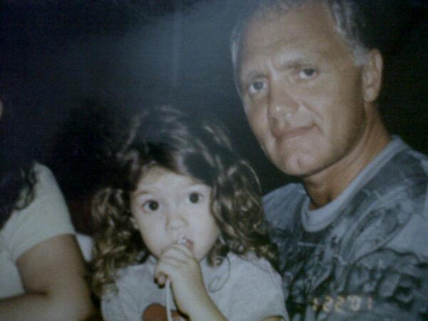 Un Papa que aconseja, mas que un papa es un amigo.