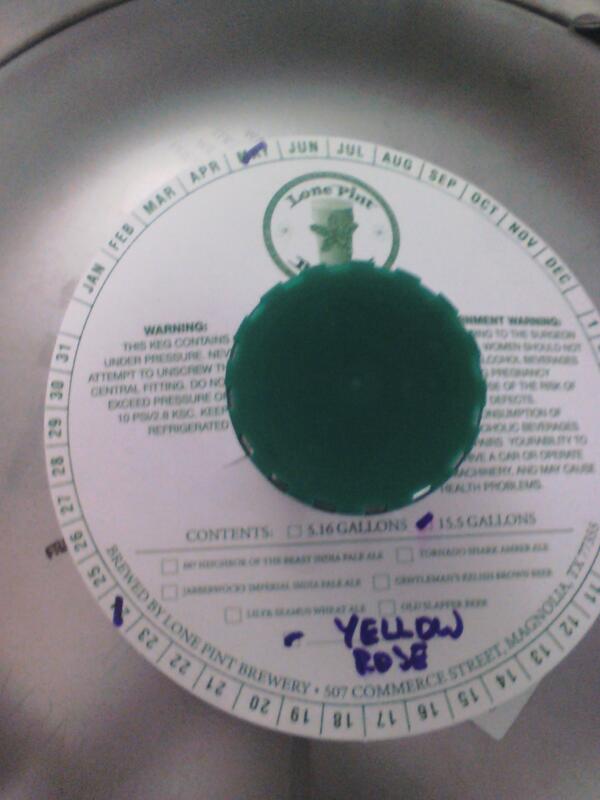GrowlersMontros's tweet photo. Back on tap! @LonePint Pioneer Yellow Rose. Very fresh, loads of grapefruit and pineapple flavor/aroma here! http://t.co/olAmqYZ0SC