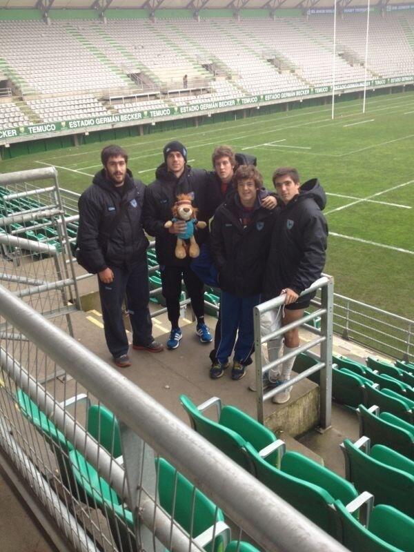 TeritosM20's tweet photo. En el día de ayer visitamos el estadio Becker sede del JWRT. http://t.co/EtIGMCrczt