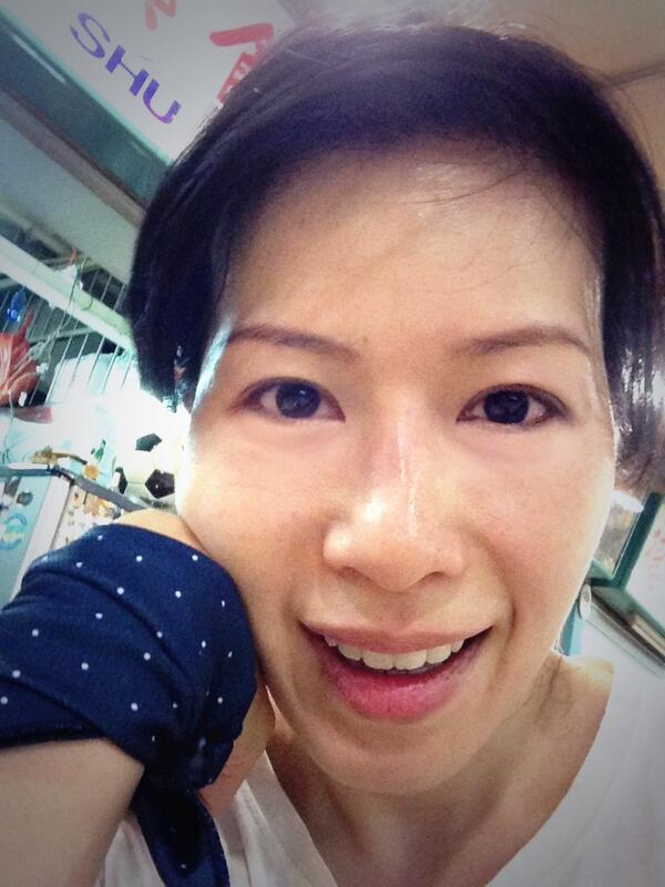 207aveK's tweet photo. It was a hot &amp; humid nite to run but luckily i had my Coolcore to kp me going longer! So cool! #coolcore #singapore http://t.co/CHsNfEYcdV