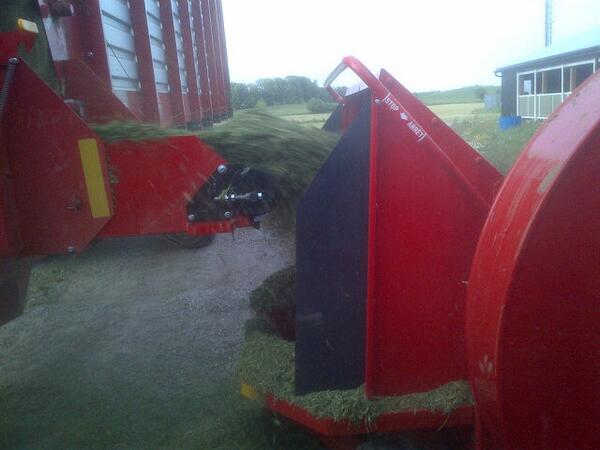 bishopgatefarm's tweet photo. Let's see how the goats milk with this rocket fuel! #haylage #dairygoats http://t.co/y0myiJO2Xd