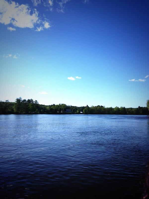 jmfnelson's tweet photo. I'm on a boat http://t.co/m9MqDXCruH
