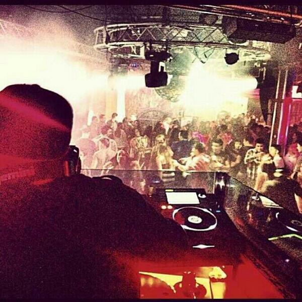 MrMigtight's tweet image. Look at the crowd #dj #bliss #mrmig #club