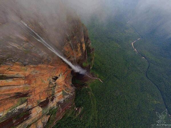 YourWorldFacts's tweet photo. Angel Waterfall of Venezuela, The World's Highest Waterfall! http://t.co/VHugitgpss