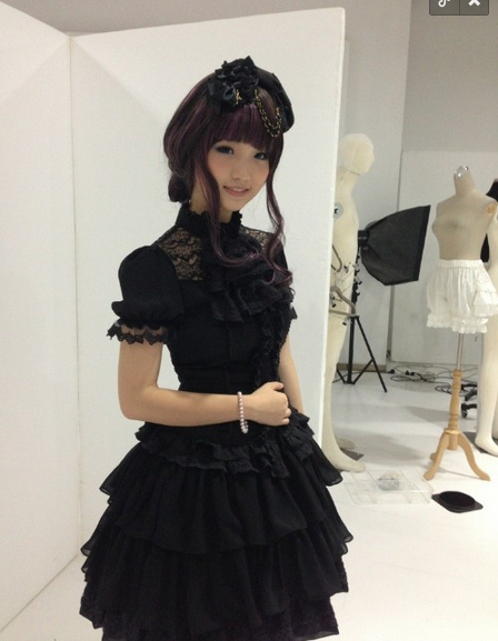 ট ইট র Milanoo Jp 新人のロリータモデルの美弥ちゃんのご紹介 本当に可愛い女の子です ミラノーがデザインされたこのロリータ系 服はすごく似合うでしょうか このロリータ服もすぐに販売を始めるそうで ご期待ください Http T Co Cp8qrp2psi Http T Co