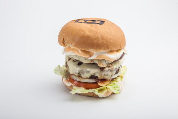 StreetBurgersLv tweet picture