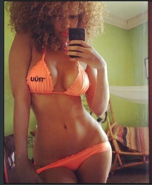 PostBadBitches's tweet photo. http://t.co/WcaR5hcaP0