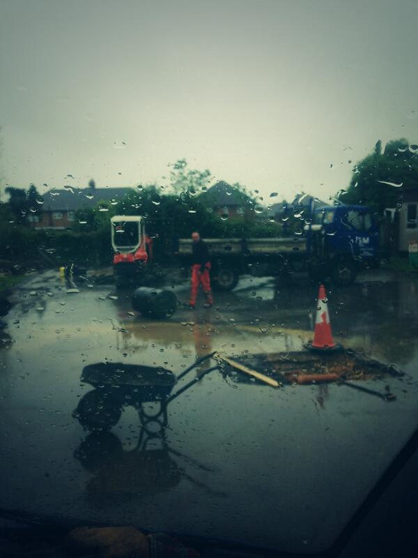 PSMBuilding's tweet image. @PSMBuilding you're having a larf! 

Cries of dissent from the operatives directed towards the dry office staff!