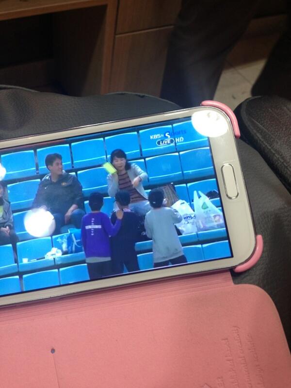 Kyo_jenny's tweet photo. 오미 사직에 돡린이다 ㅋㅋㅋㅋ http://t.co/Cyg8LYQCiF
