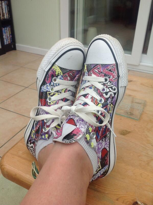 supergirl converse