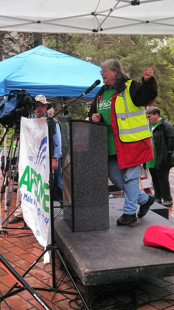Jean Eberhardt speaks at strike rally #tescstrike