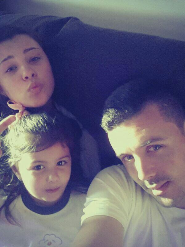 PachiMilan7's tweet photo. visita inesperada d mi sobrina @SoniaMilan8 q me alegrao la tarde... http://t.co/SYM8yFnSJV