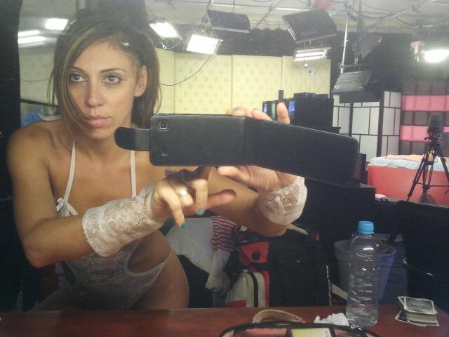 [Image: BLXcScSCAAMErFK.jpg:large]