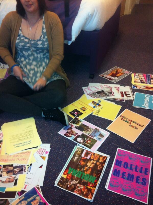 clairexhodgkins's tweet image. sectioning! @molliebdaybook @thesatscouk @marvelousmollie @JodieTeamMollie @LeahTeamMollie @frolliefanatic