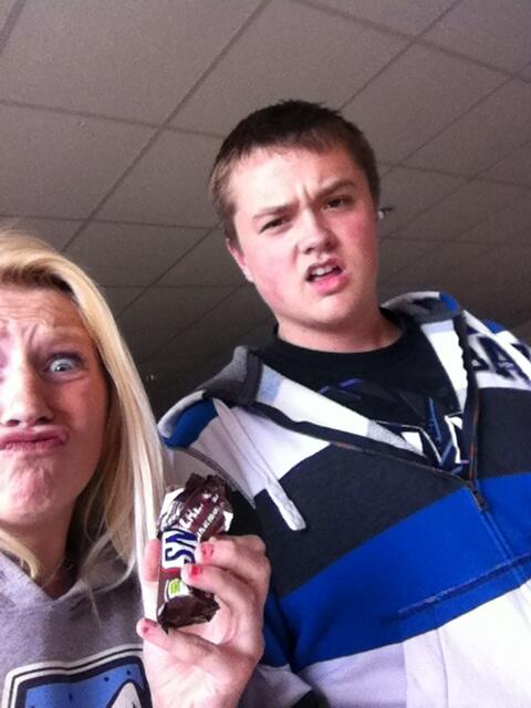 Andrew_NoSwagg's tweet image. "@NxLxK: #bestfriendpic @Andrew_NoSwagg #lollol😂 http://t.co/L6x2VQ26Gk"