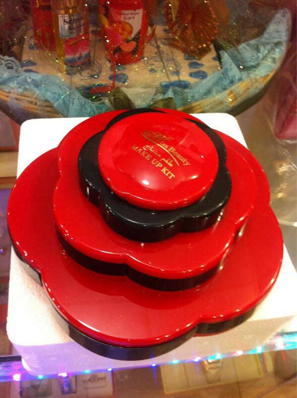 om123452's tweet photo. شكل طقم الورده مغلقه http://t.co/YpvpD9U0j8