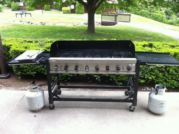 johnzajicekjr's tweet image. Grillin' for @RWUOrientation tonight! Call me #2propanez!!! #not2chainz