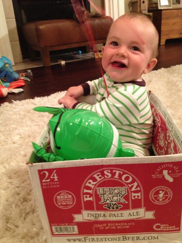 rt4beachbum's tweet photo. @FirestoneWalker baby in a UJ box👍🍻 http://t.co/gFfGzB8Umm