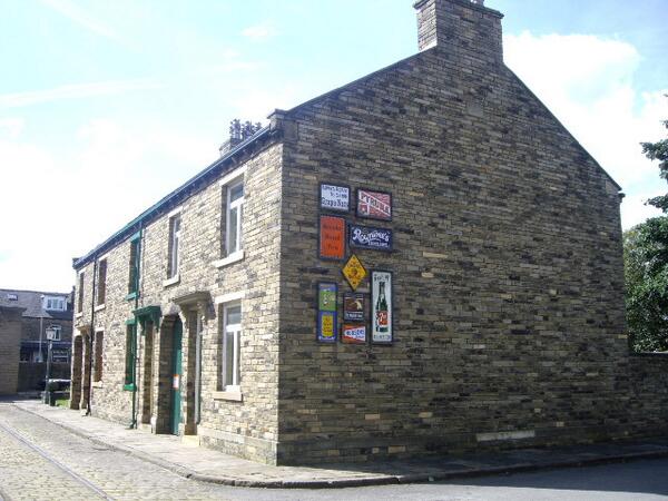 BradfordMuseums's tweet photo. Visit our re-vamped Back to Back period housing at the Industrial Museum #1875 #1940 #1975 http://t.co/fkR0tL39iP
