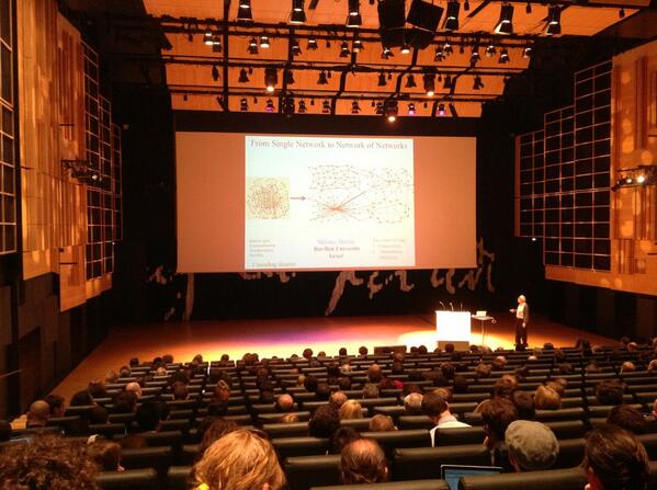 jcasasr's tweet image. From single network to network of networks by Shlomo Havlin #netsci13
