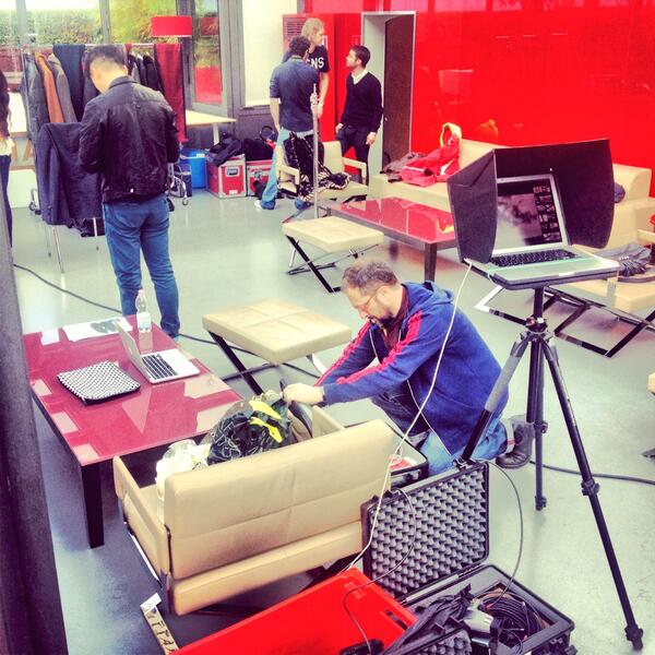 novesan's tweet image. Working Hard... #dproduction