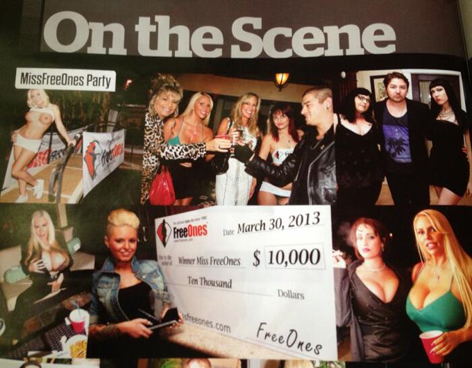 Elizabeth Starr in issue of Xbiz Magazine at Miss FreeOne's Party. @EvaNotty @SexyKarenFisher (Eva &amp;