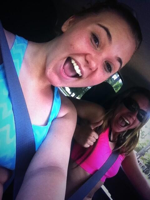 keelybmueller's tweet image. No make up, no shirt, didn't brush our hair, windows down, radio up. #HelloSummerTime 😍✌😜