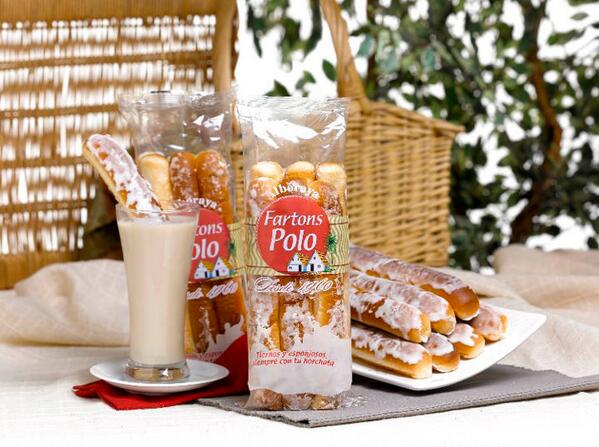 FartonsPolo's tweet photo. Los #Fartons Polo Clásicos son los que mejor absorben la #horchata. ¡Disfrútalos! | @FartonsPolo http://t.co/z2yHQMGojb