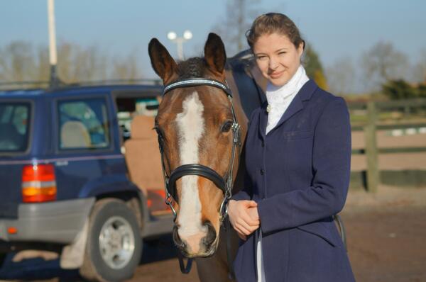 EquineAdey's tweet photo. @GeorgieRidal with Sabrehill Solo in one of our diamonte browbands and stock pin. http://t.co/QkkStlDk4R
