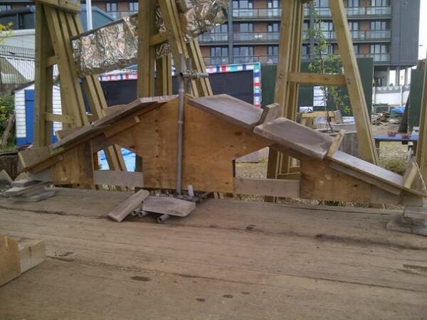 kieranjm91's tweet photo. Truss testing stage 2: load the rig with 128kg. @CTCaravanserai #flitched #ctcmake @AbiConnor777 @IvayloVP http://t.co/flpqQqp8h5