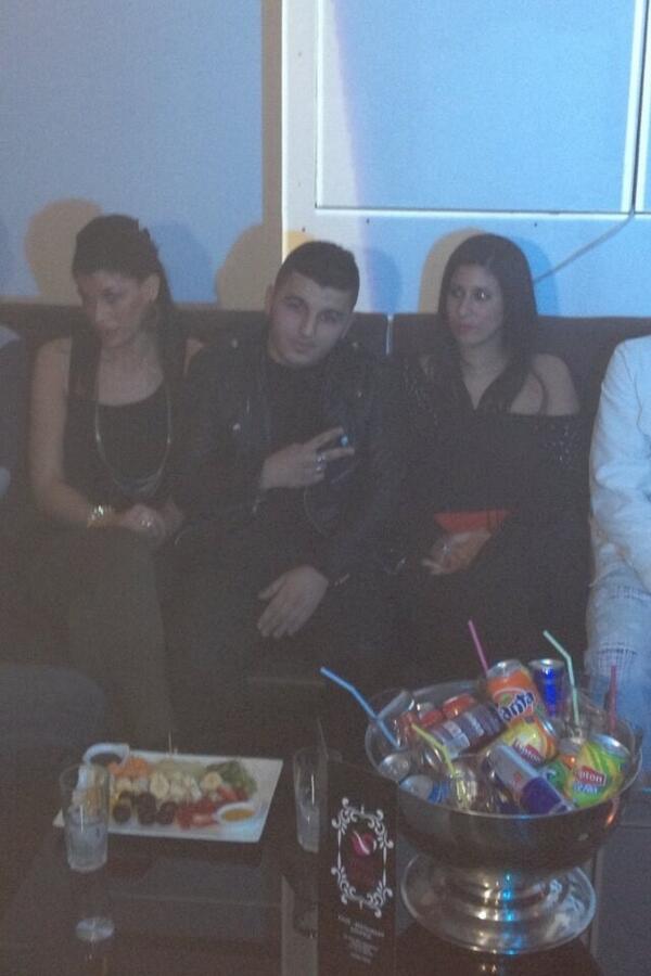 Am1Officiel's tweet image. Clip au whitedream Featuring cheba maria ! m.youtube.com/watch?v=ZHlmTF… ! #RapRai #Am1OMic #PrototypeBuilding