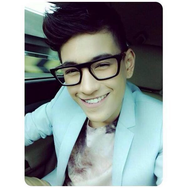 Zee Matanawee Keenan (@OhMyZeee) / Twitter