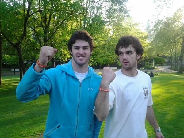 PulserasCEHDA's tweet photo. Molto Gratze a los maquinas de @lucaseguibarbre y sosa por unirse al cambio! #BePartOfTheChange http://t.co/pXrPqzHuHZ