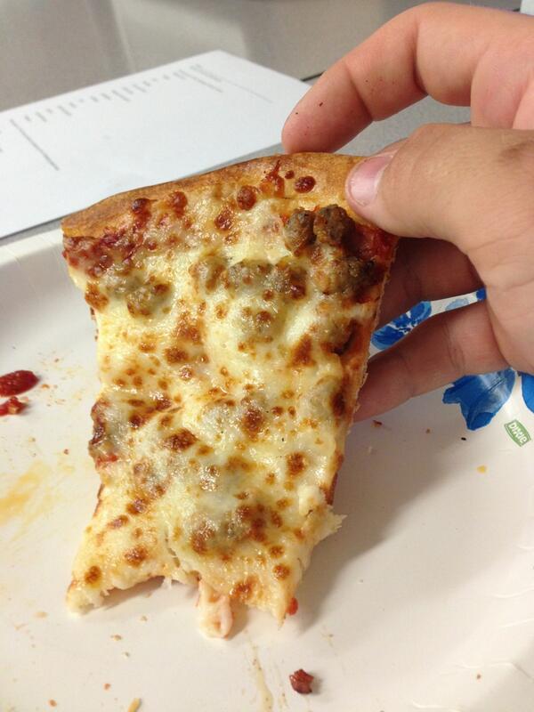 patrickfelton18's tweet image. SO full! #pizza #pizzainclass