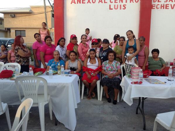 mirshamontes's tweet photo. El día de ayer fuimos a una lotería en la Luis Echeverría donde hubo muchas ganadoras!!! Gracias por invitarnos http://t.co/kPXAJOBQ0Q