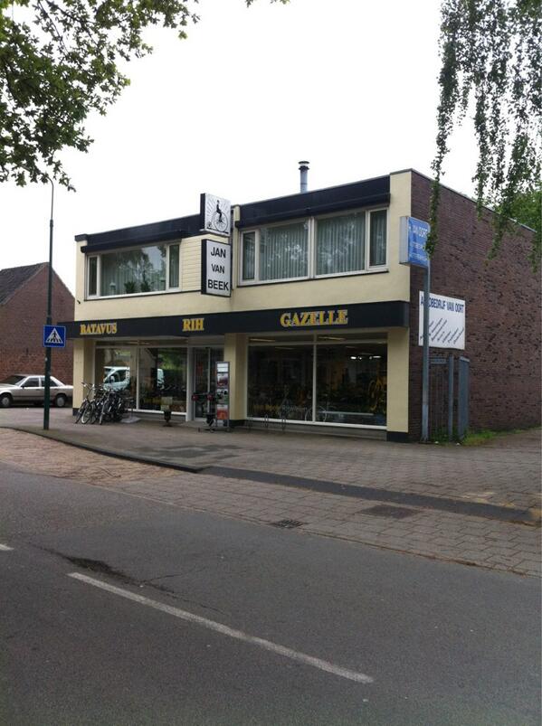 Van #Beek #Tweewielers uit   #Veenendaal heeft, #banner besteld op site van #Businessclub De #Heuvelrug!