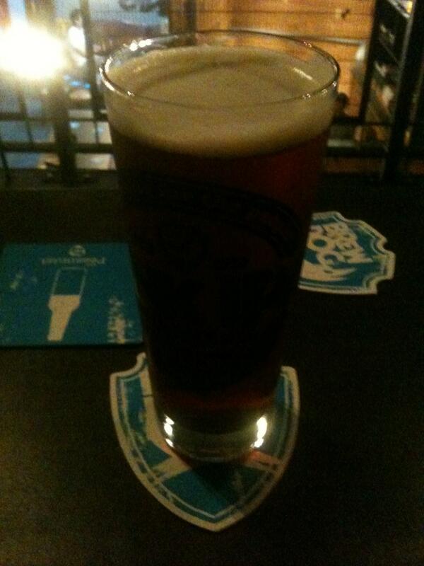 EmiilyGraham's tweet photo. Drinking ale like a lad with @warningsyron and @rosieolivia_ http://t.co/kQXsoeIIzW