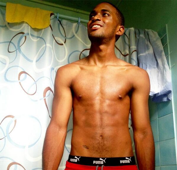 darrelyankee's tweet image. Just smile #ignoreproblems